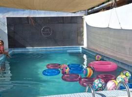 Casa con alberca privado cómoda, holiday home in Tampico
