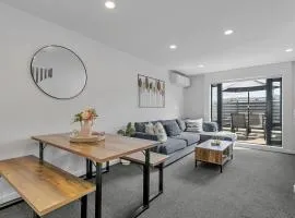 3BR City Fringe Townhouse with Balcony & Parking