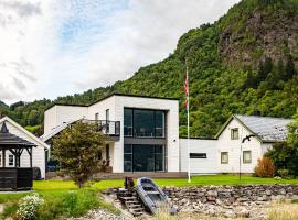 The Bath house on the beach in peaceful and idyllic Luster, hotel di Luster