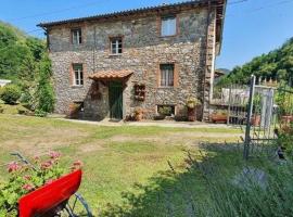 Ferienhaus mit Privatpool für 6 Personen ca 155 qm in Pescaglia, Toskana Provinz Lucca，佩斯卡利亚的度假屋