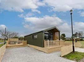 Lowfield Lodge & Hot Tub - Humberston Fitties Beach