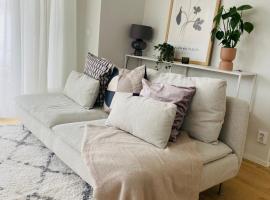 2 Bedroom Rose Charm - by University, hotel in Kokkola