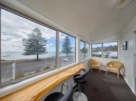 Waterfront, Handy Location, Affordable, Unit 1 - KK41164