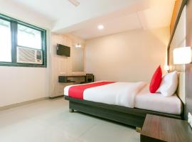 Collection O Hotel Pearl Residency, khách sạn ở Ghansoli