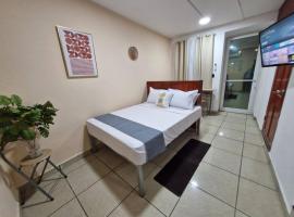 9 Beach Suite S with pool w/sea access, hotel in La Libertad