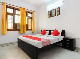 OYO Shining Inn Near Gomti Riverfront Park