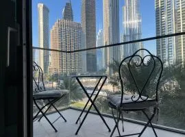 Luxury Apartment Burj Khalifa View