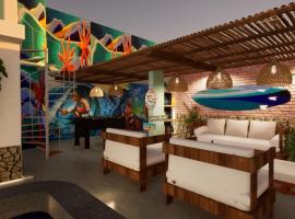 La isla surf Camp de punta hermosa、プンタ・エルモサのホテル