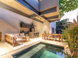 Alma Tropical - 4 Unit Luxury Villa Experience Santa Teresa – hotel w mieście Playa Santa Teresa