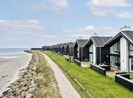 Stunning Home In Hadsund With Wifi
