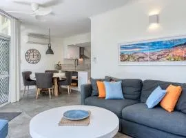 Tropical Nites Executive Townhouse