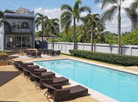 Modern 3BR Pool Access Villa Argent 6, hôtel avec parking à Ban Muang Mai