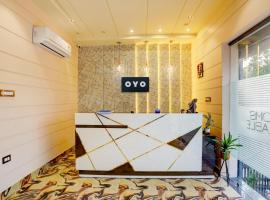 OYO Flagship The Ashoka hotel restaurant and banquet, hotel a Kānpur