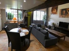 La Closerie DAUVILLIERS, pet-friendly hotel in Roinville