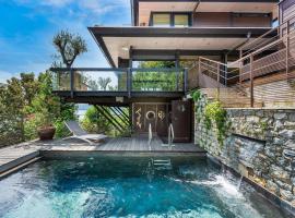 Lac d'Annecy villa d'exception avec accès au lac : Villa Hollywood, hotel in Sévrier