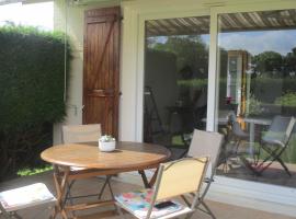 GITE LE LILAS, self catering accommodation in Vierville-sur-Mer
