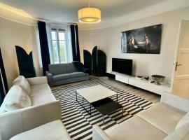 Luxury apartment Times Square district, luxury hotel in Paris