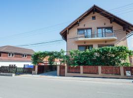 Sándor Panzió 2, Hotel in Praid