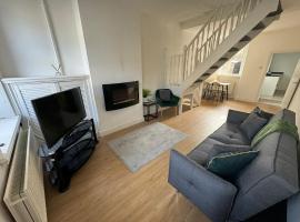 Holly House- 2 Bed: Whitehaven şehrinde bir daire