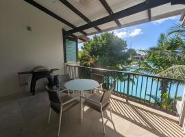에덴 아일랜드에 위치한 비치 호텔 Island View Apartment by Simply-Seychelles