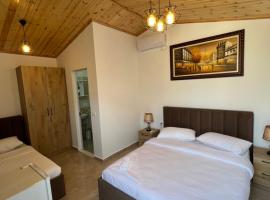 Lake Bliss Cabins, hotel en Shkodër