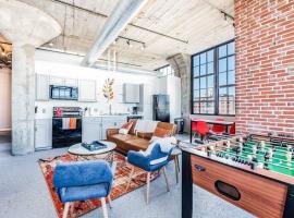 STUNNING Architect loft by CozySuites, hotel in Saint Louis