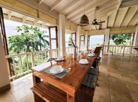 Tropical Paradise, Oceanfront Home in the Jungle, hotel in Bocas Town