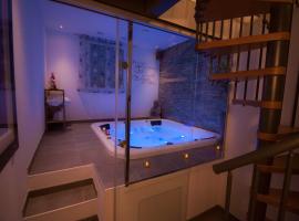 Bulle d'eden, hotel v destinaci La Seyne-sur-Mer