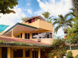 Abihon HoferHaus Mactan Guesthouse, casa de hóspedes em Lapu Lapu City