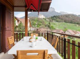 Chalet de Charme avec vue spendide, hotel in Menthon-Saint-Bernard