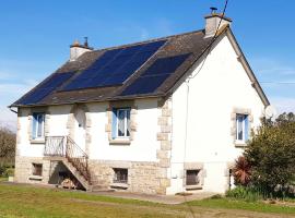 Charmante maison néo-bretonne, hotell i Plumaudan