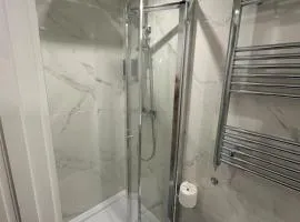 Small Studio Flat Central London zone 1