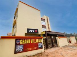 OYO GRAND VILLAGGIO, hotel económico em Bhubaneshwar