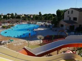 Bungalow confortable à Sérignan avec piscine partagée
