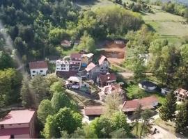 Domaćinstvo Jolović, bed and breakfast en Kraljevo