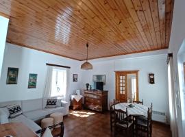 Amaryllis Guest House, дом для отпуска в Идре