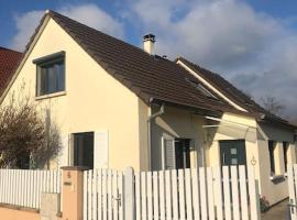 Maison de village près de Colmar de 90 m2, hotel en Ungersheim