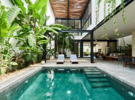 Casa Aventura Secluded Oasis 24h Security Near Sandy Beaches, Hotel in Tulum