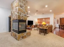 Seven Springs Woodridge 4 Bedroom Premium Condo, Deck with Mountain Views condo