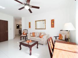 Inviting 3-Bed 2-Bath, apartment in Las Flores