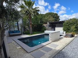 Le havre de paix - Maison familiale avec piscine et climatisation, hotel in Sauvian