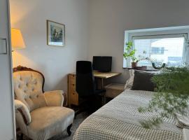 The favorite room in a shared apartment, hotel di Nacka