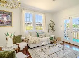 Serene 4 Bedroom Home near French Quarter with Wi-Fi and Parking