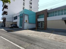 EXECUTIROOMS VERACRUZ、ベラクルスのホテル