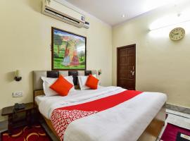 Super OYO Dev Villas Guest House, hotel a prop de Aeroport de Jodhpur - JDH, a Jodhpur