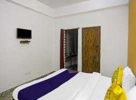 SPOT ON Raj Hotel Vip Near Worlds Of Wonder โรงแรมในKalkaji Devi