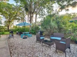 Largo Vacation Rental 5 Mi to Clearwater Beach!