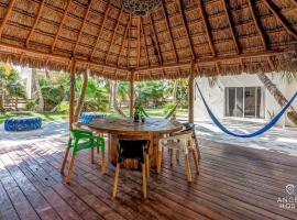 A Sublime Beach Getaway Perfect for a Family Gathering, hotel v destinaci El Cuyo