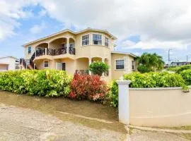 Oceanview Terrace I Full Kitchen I Steps to Beach I WiFi