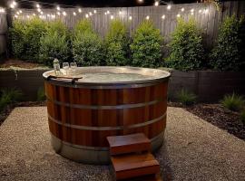 Shelby Beachhouse - Scandi Hot Tub & McCrae Views, hotel v destinaci McCrae